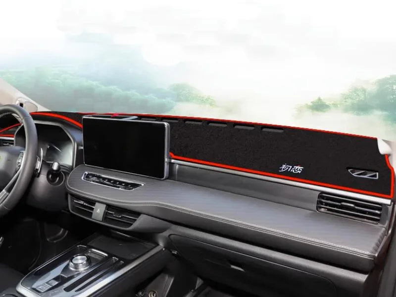Gearyx Dash Mat — Anti-Glare Dashboard Cover — view 2
