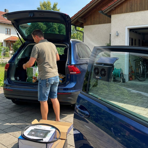 Gearyx Breeze — Solar Car Window Fan — view 2